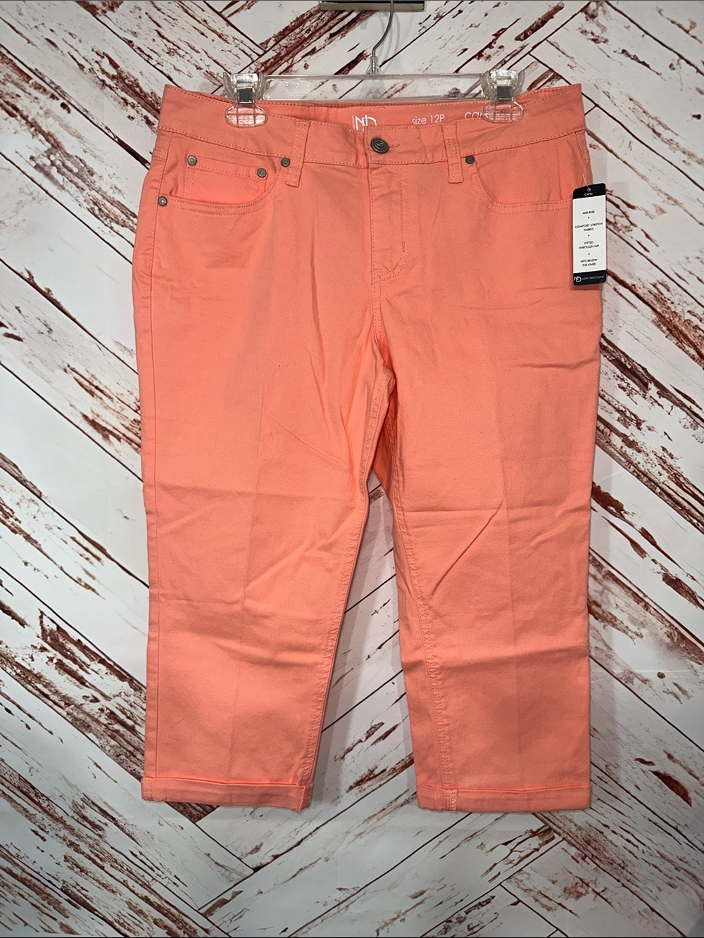 NWT new directions Coral Ankle Cropped Jeans